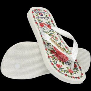 NEW FARM Rio Havaianas Flower Tapestry Top Flip Flops
